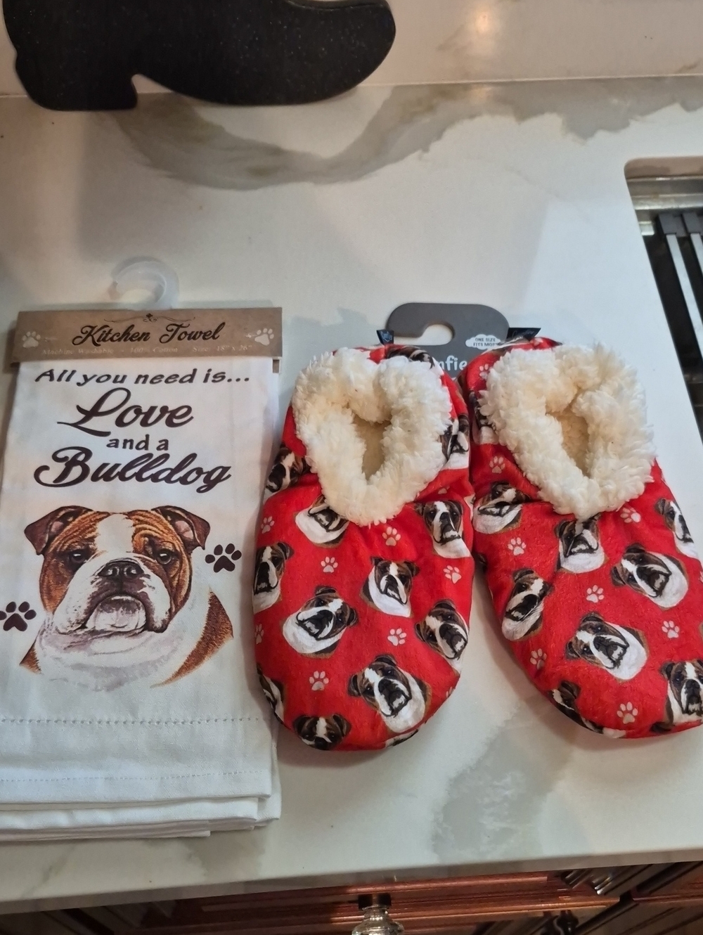 Bulldog  Slippers and Kitchen Towel Sey
